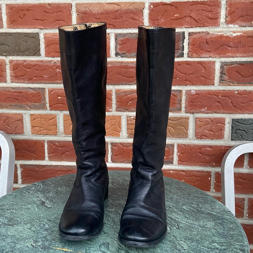 Frye 76430 Women's Melissa Stud Back Zip Riding Boot